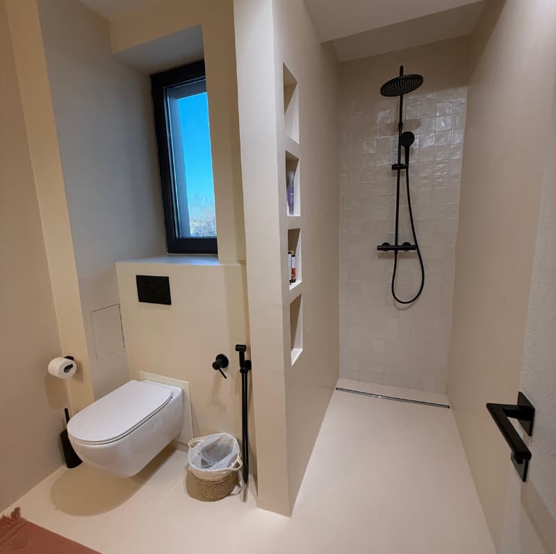 baie renovata in Mogosoaia baie renovata in Mogosoaia